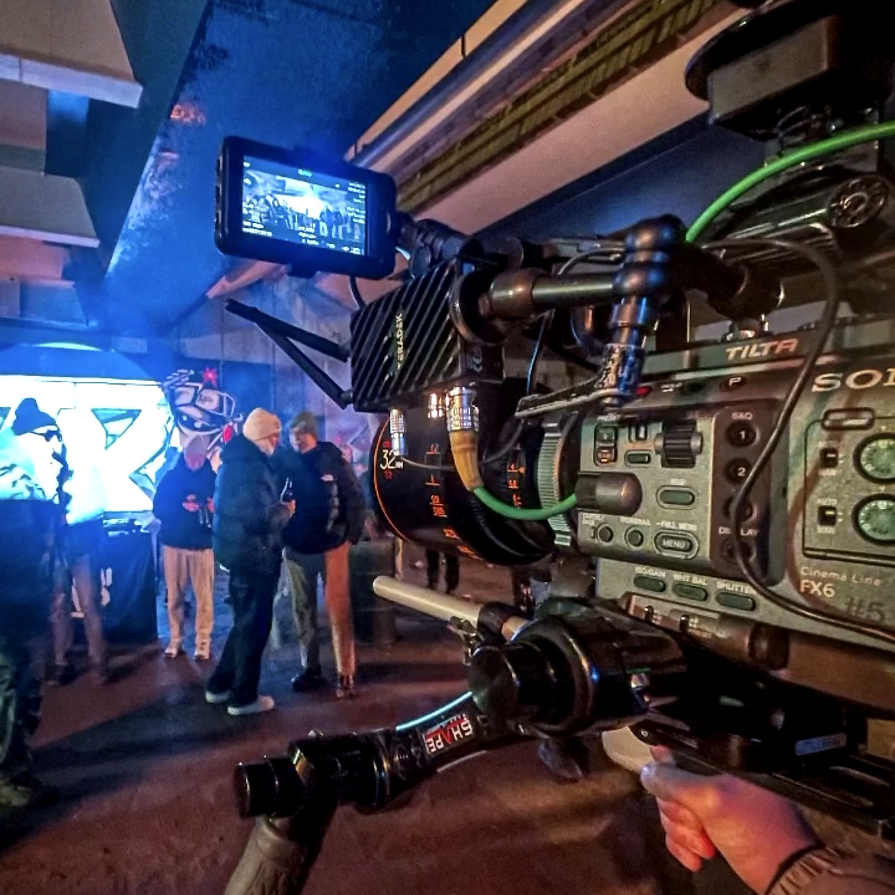 Behind the scenes 6